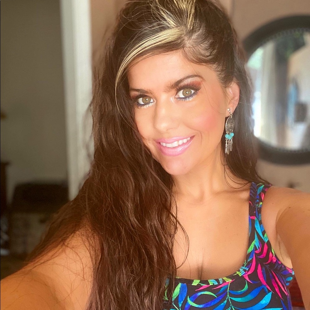 Meet your Posher, Lynsey